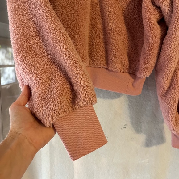 EXPRESS Crop Sweater - Picture 4 of 5